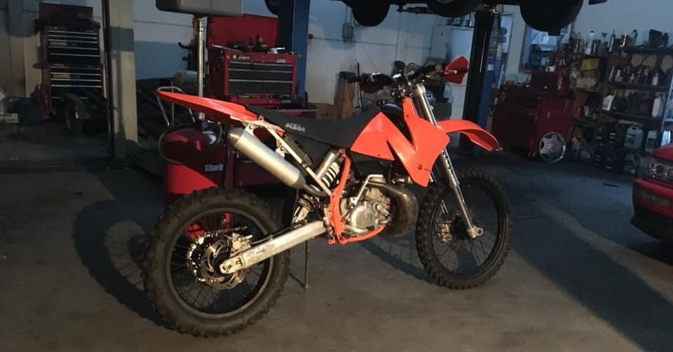 Throwback to the KTM EXC200 i rebuilt some years ago, was…